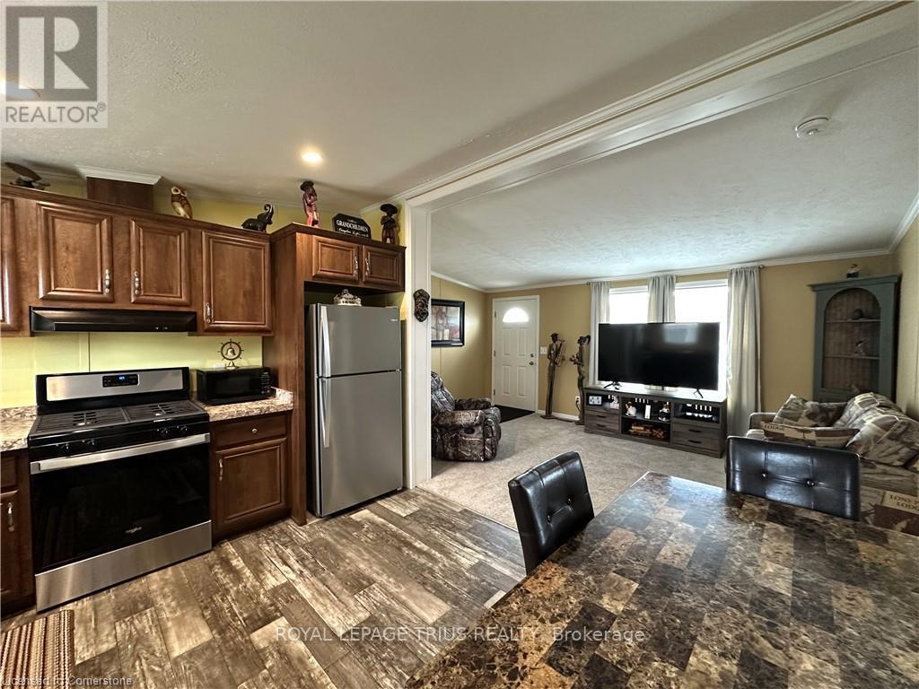 












14 COPPER BEECH DRIVE

,
Haldimand (Nanticoke),




Ontario
N0A1L0

