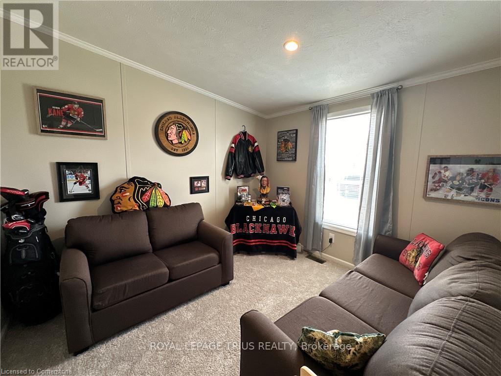 












14 COPPER BEECH DRIVE

,
Haldimand (Nanticoke),




Ontario
N0A1L0

