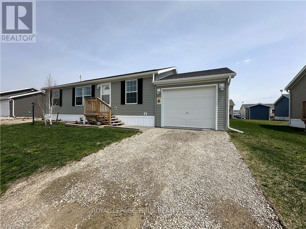 












14 COPPER BEECH DRIVE

,
Haldimand (Nanticoke),




Ontario
N0A1L0

