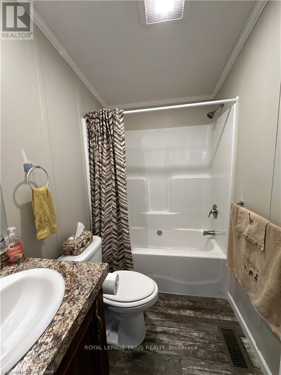 












14 COPPER BEECH DRIVE

,
Haldimand (Nanticoke),




Ontario
N0A1L0

