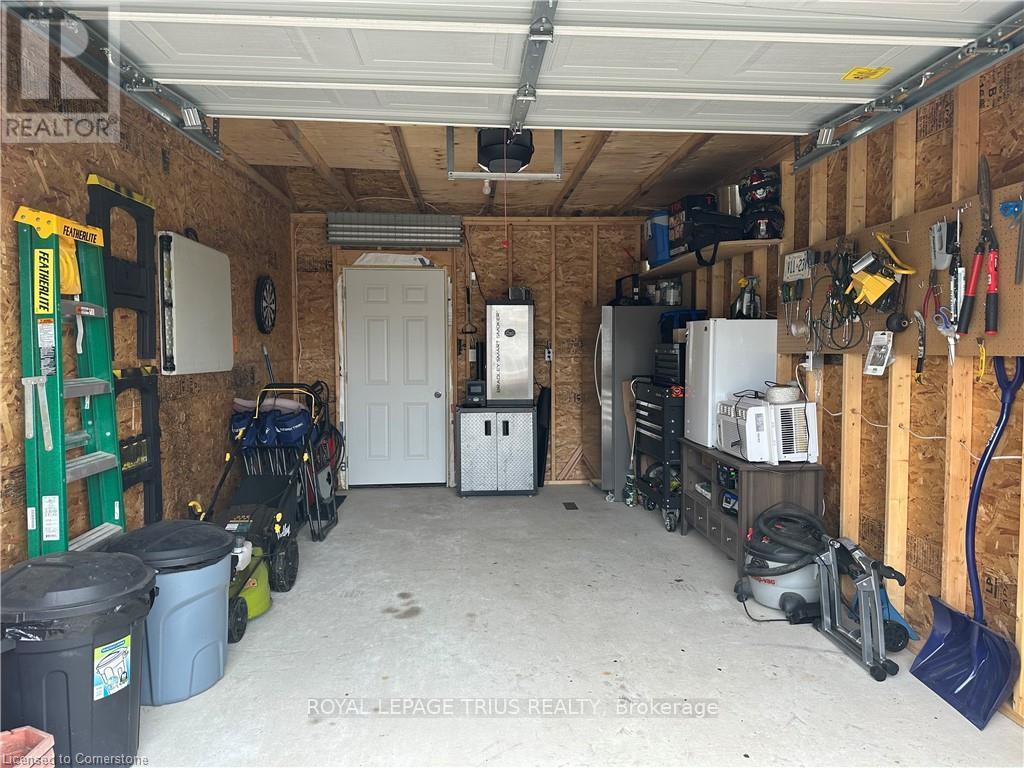 












14 COPPER BEECH DRIVE

,
Haldimand (Nanticoke),




Ontario
N0A1L0

