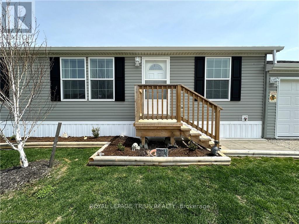 












14 COPPER BEECH DRIVE

,
Haldimand (Nanticoke),




Ontario
N0A1L0

