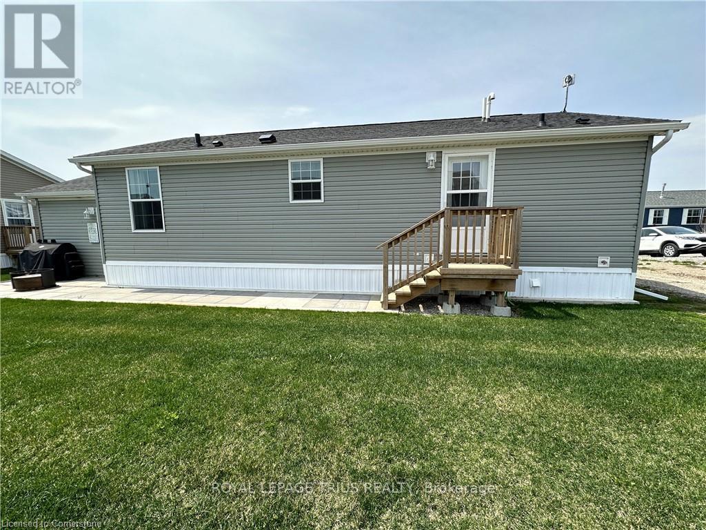 












14 COPPER BEECH DRIVE

,
Haldimand (Nanticoke),




Ontario
N0A1L0

