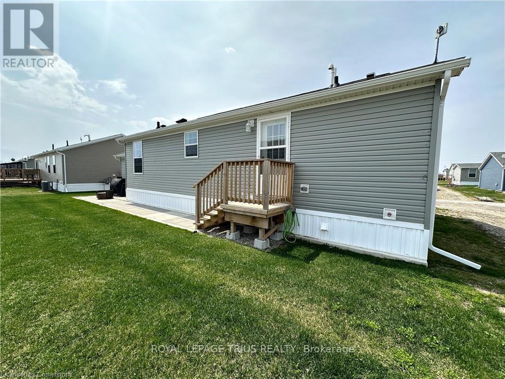 












14 COPPER BEECH DRIVE

,
Haldimand (Nanticoke),




Ontario
N0A1L0

