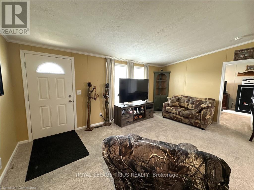 












14 COPPER BEECH DRIVE

,
Haldimand (Nanticoke),




Ontario
N0A1L0

