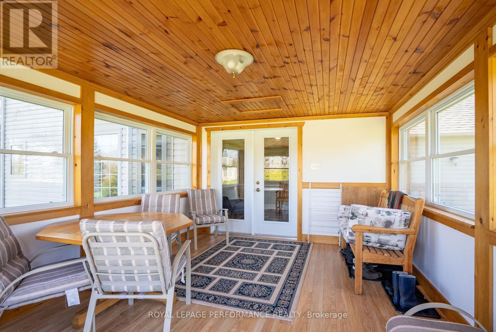 












19051 COUNTY 18 ROAD

,
South Glengarry,




Ontario
K0C1S0

