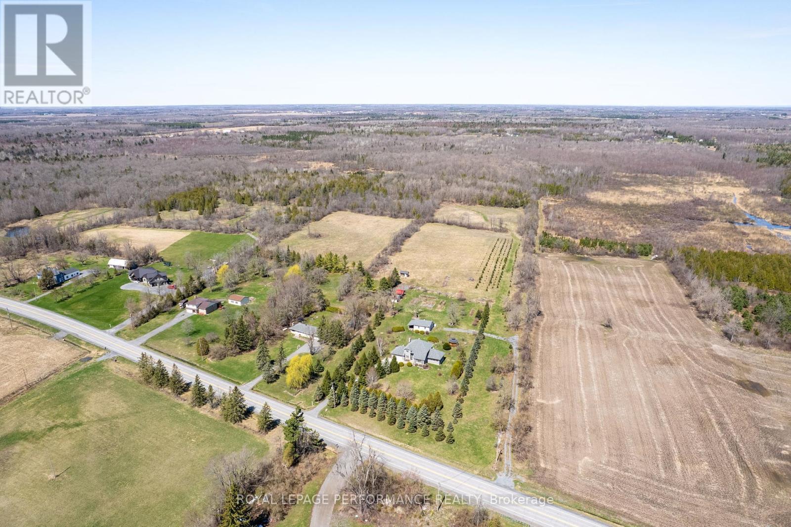 












19051 COUNTY 18 ROAD

,
South Glengarry,




Ontario
K0C1S0

