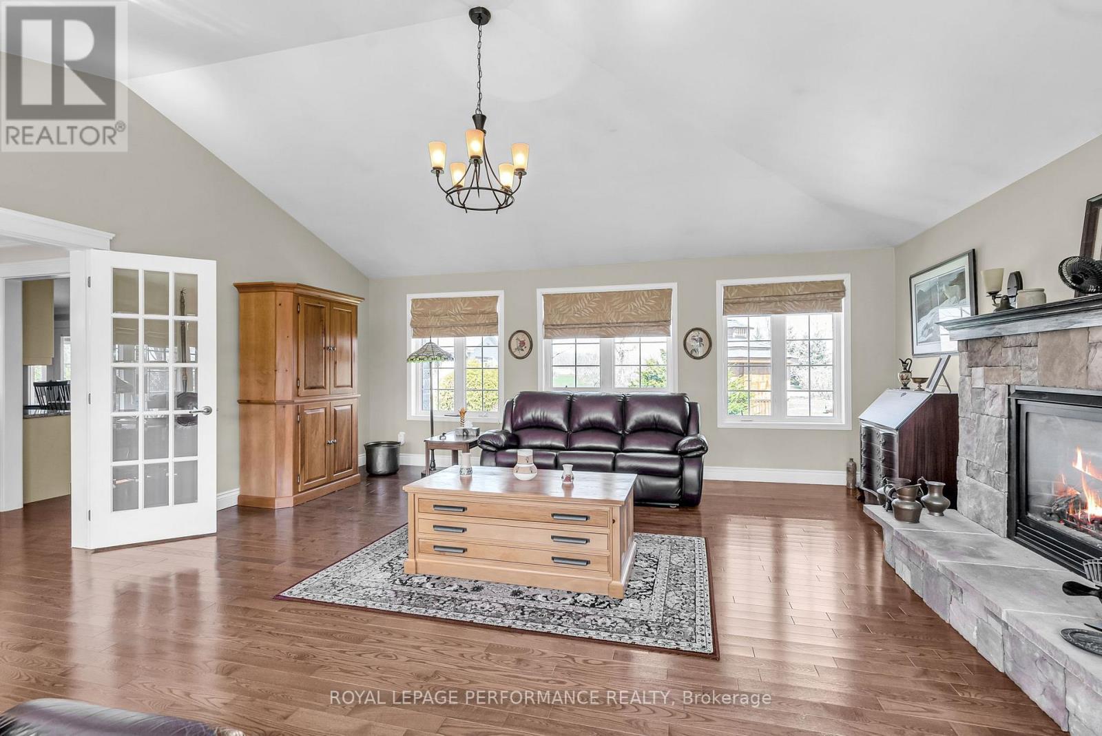 












19051 COUNTY 18 ROAD

,
South Glengarry,




Ontario
K0C1S0


