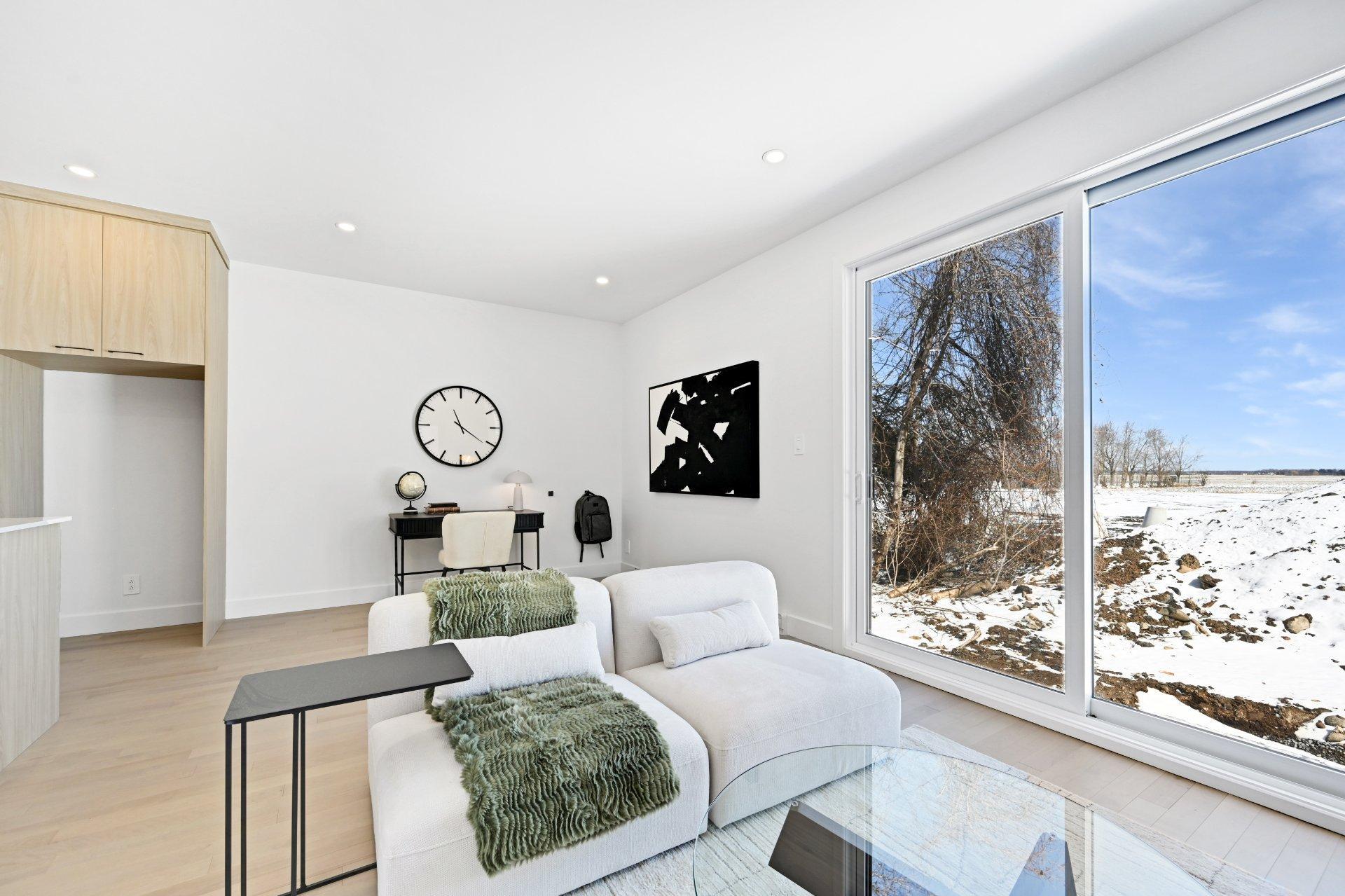 









493


Rue St-Denis

,
Saint-Alexandre,




QC
J0J1S0


