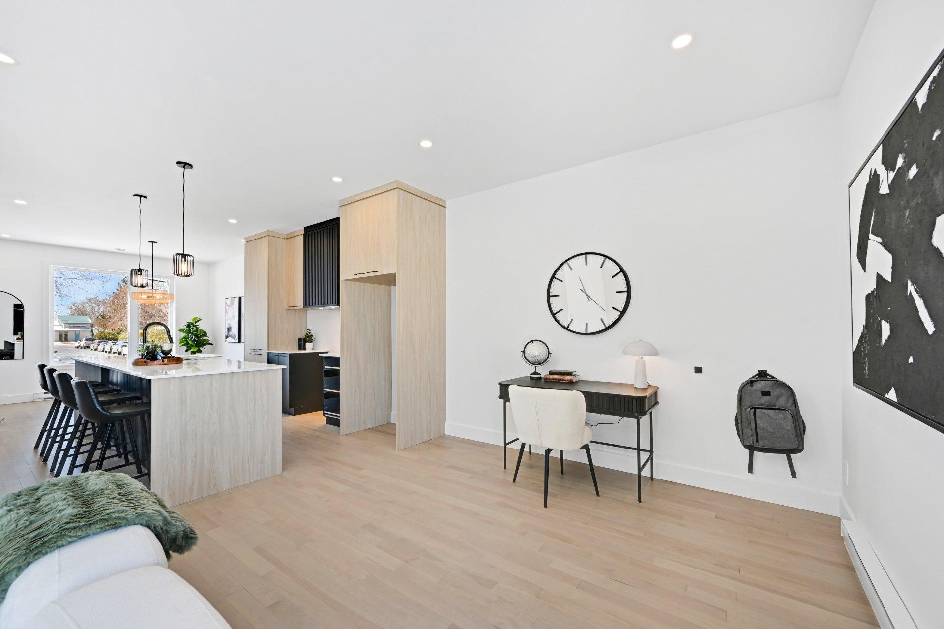 









493


Rue St-Denis

,
Saint-Alexandre,




QC
J0J1S0

