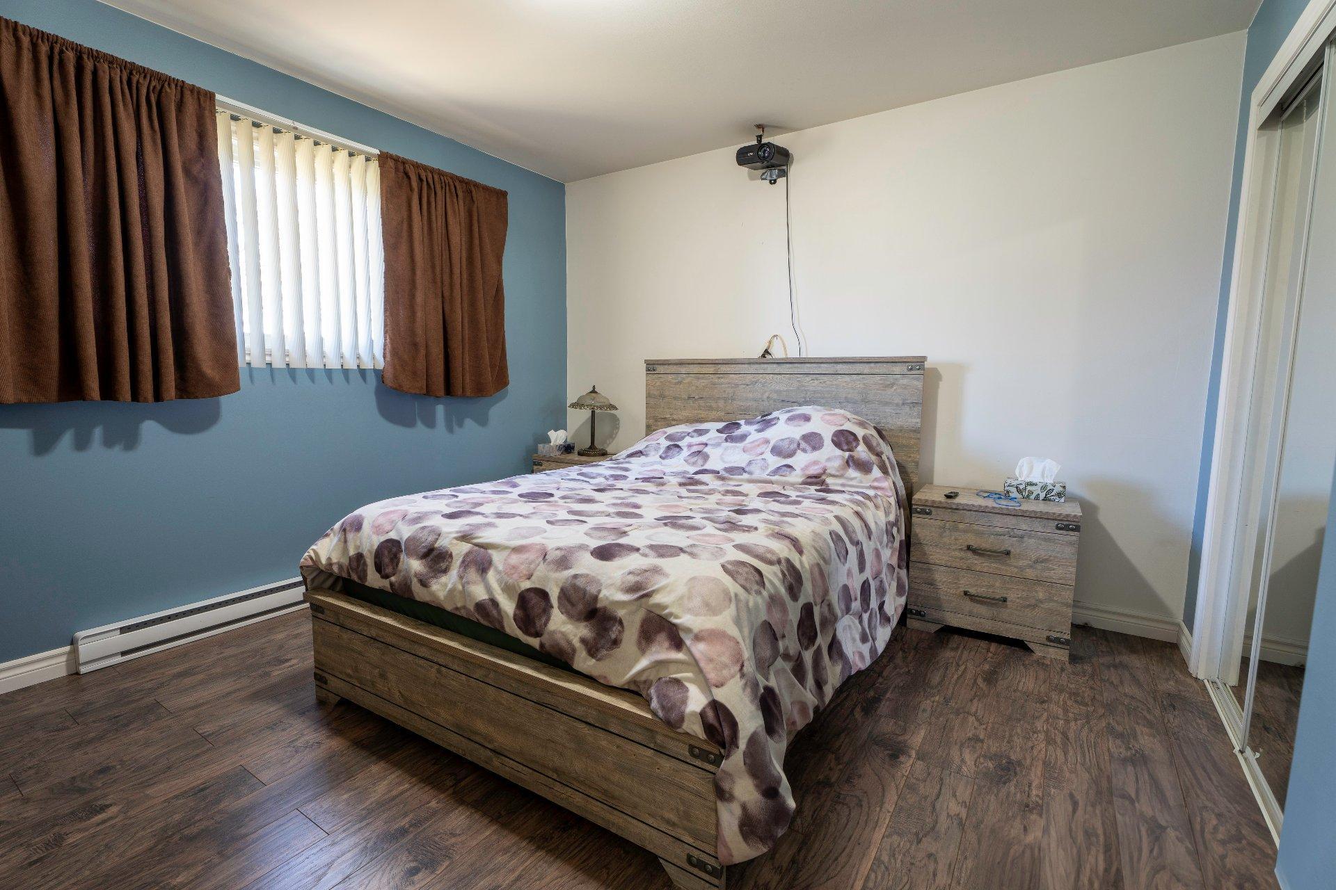 









425


Boul. Patrick

,
Drummondville,




QC
J2E1E3

