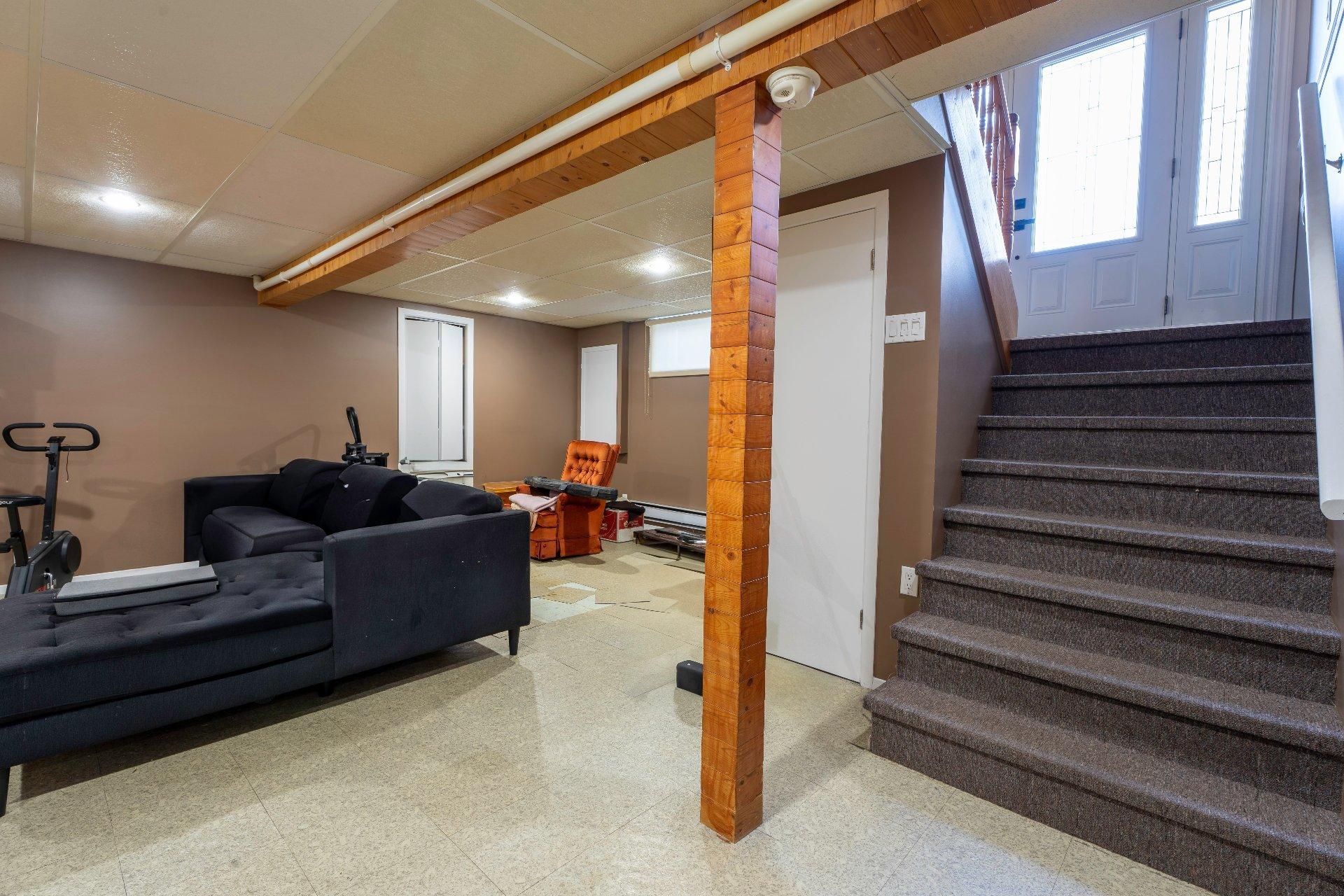 









425


Boul. Patrick

,
Drummondville,




QC
J2E1E3

