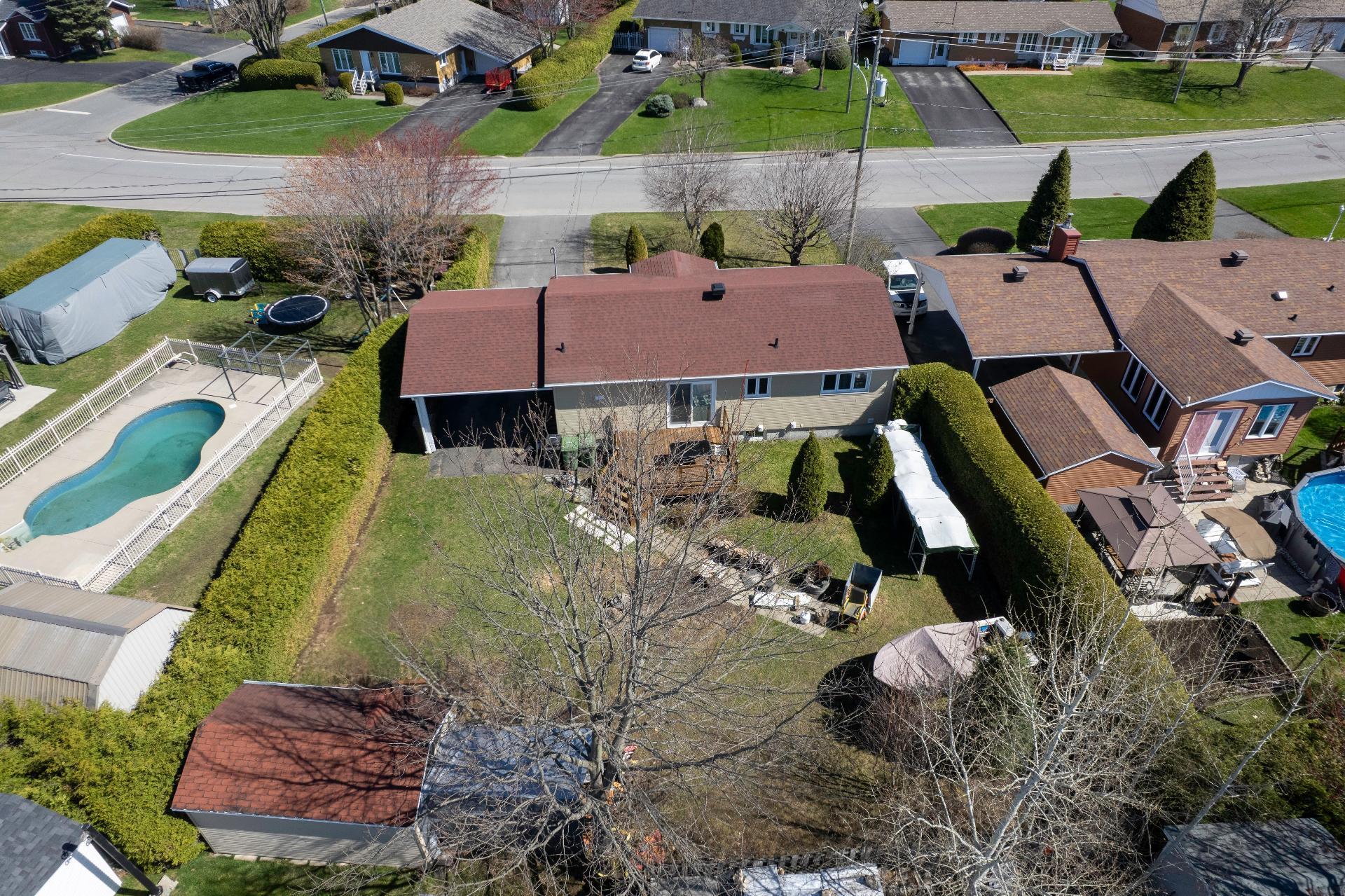 









425


Boul. Patrick

,
Drummondville,




QC
J2E1E3

