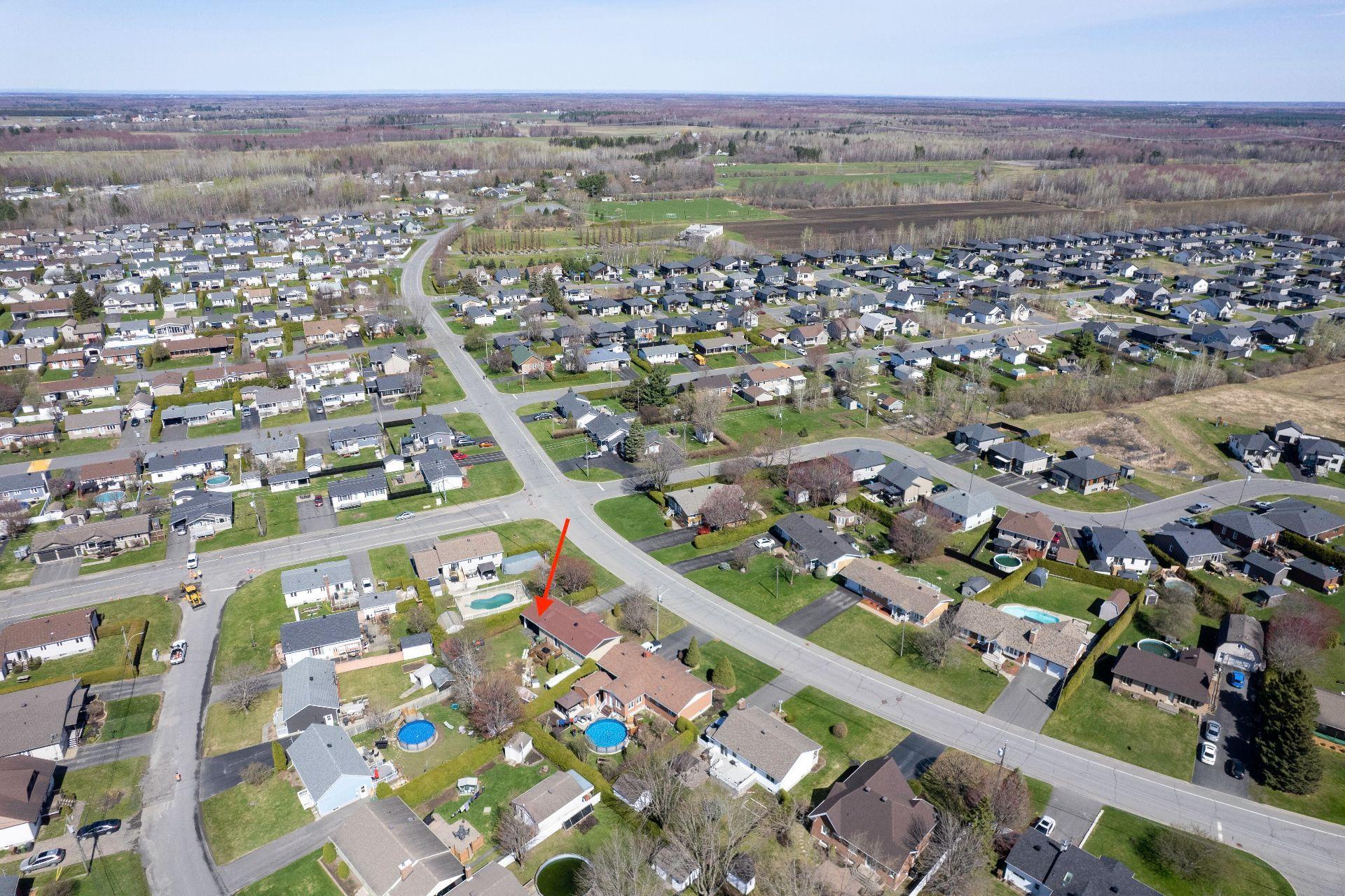 









425


Boul. Patrick

,
Drummondville,




QC
J2E1E3

