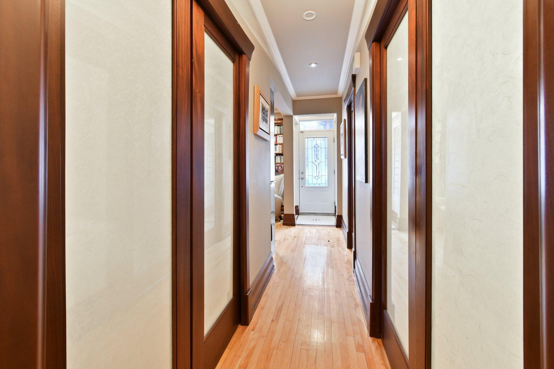 









4271

 - 4277


Rue Chambord

,
Montréal (Le Plateau-Mont-Royal),




QC
H2J3M3

