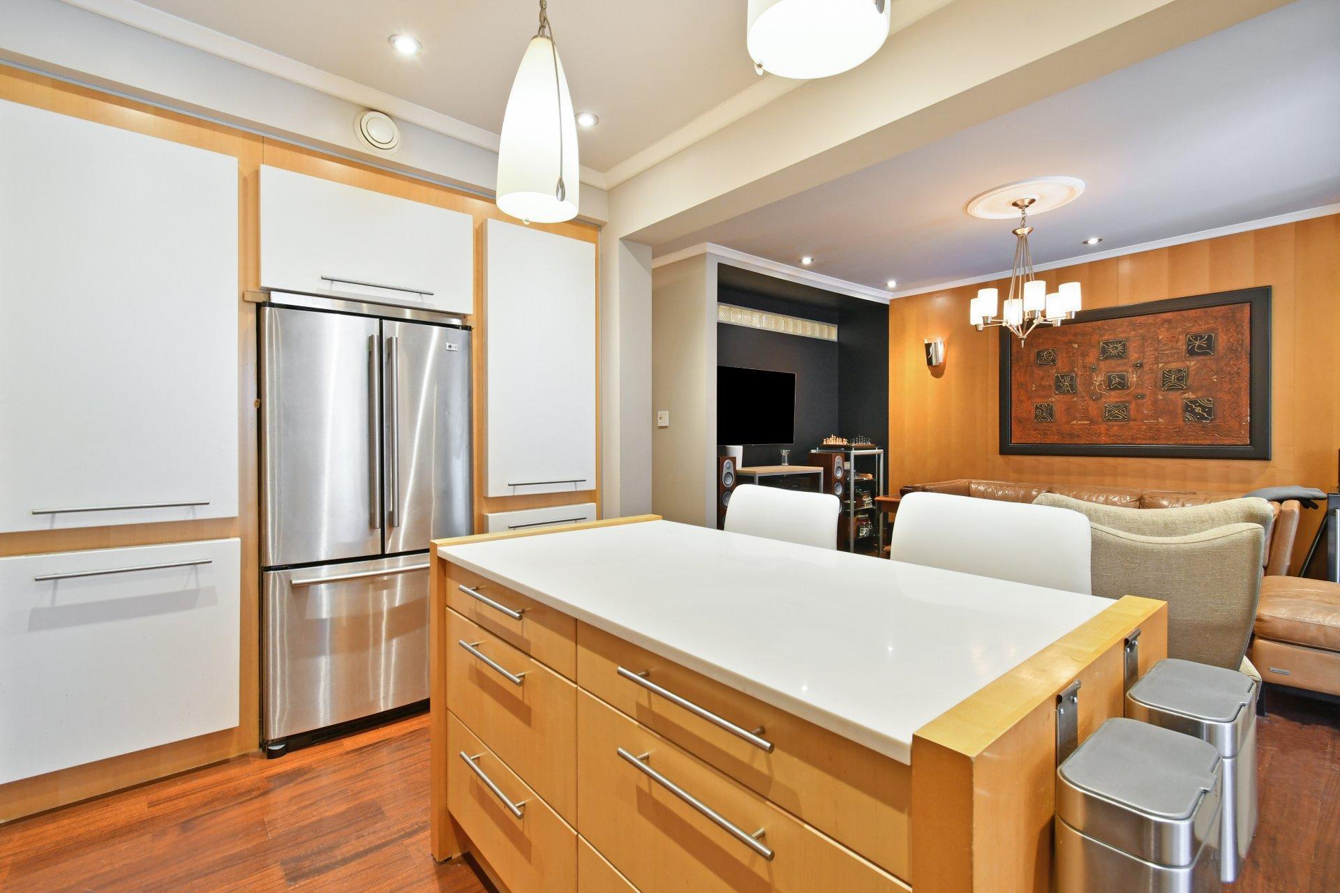 









4271

 - 4277


Rue Chambord

,
Montréal (Le Plateau-Mont-Royal),




QC
H2J3M3

