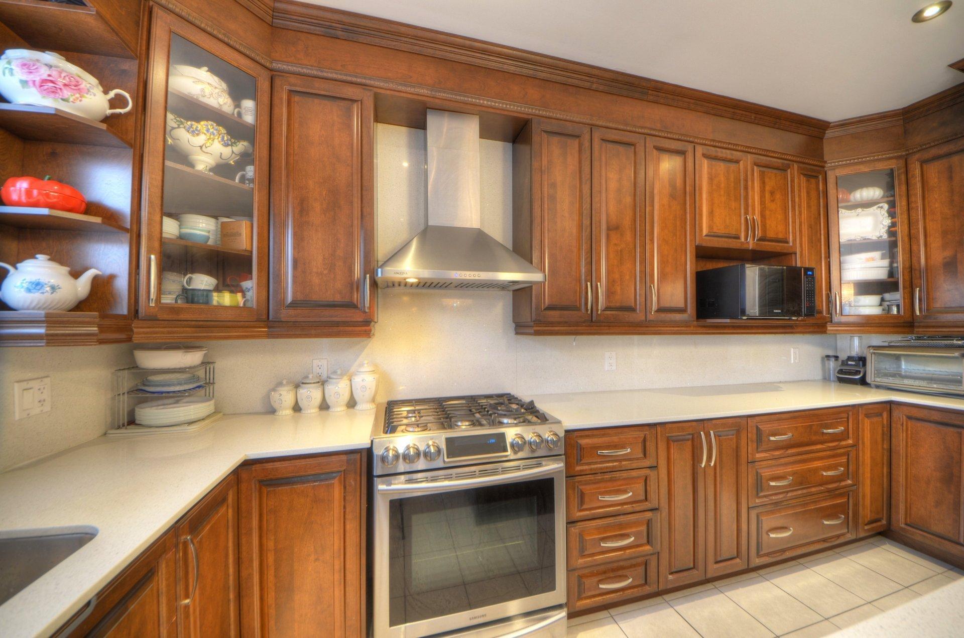 









6095


Rue Corneille

,
Brossard,




QC
J4Z0K2

