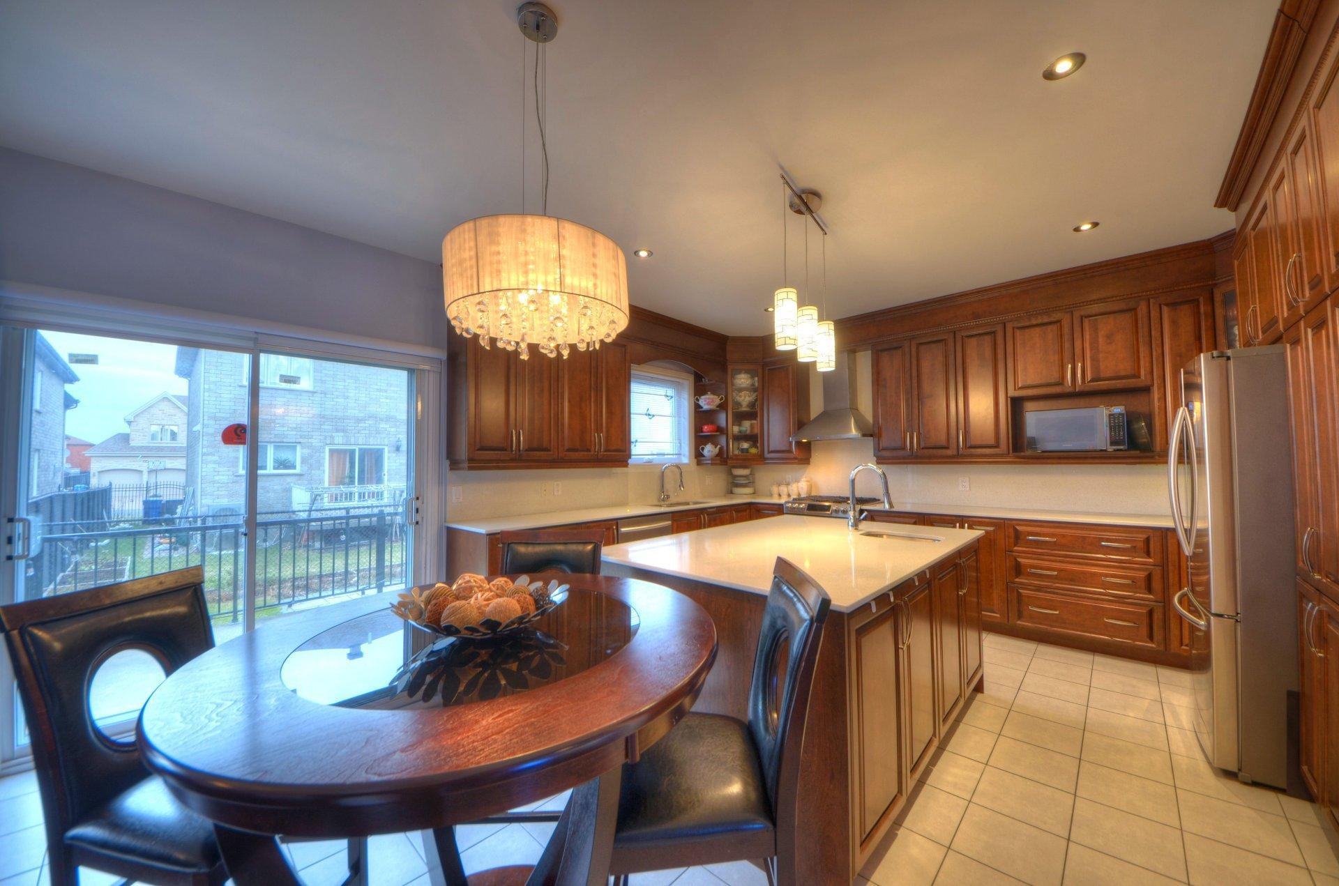 









6095


Rue Corneille

,
Brossard,




QC
J4Z0K2

