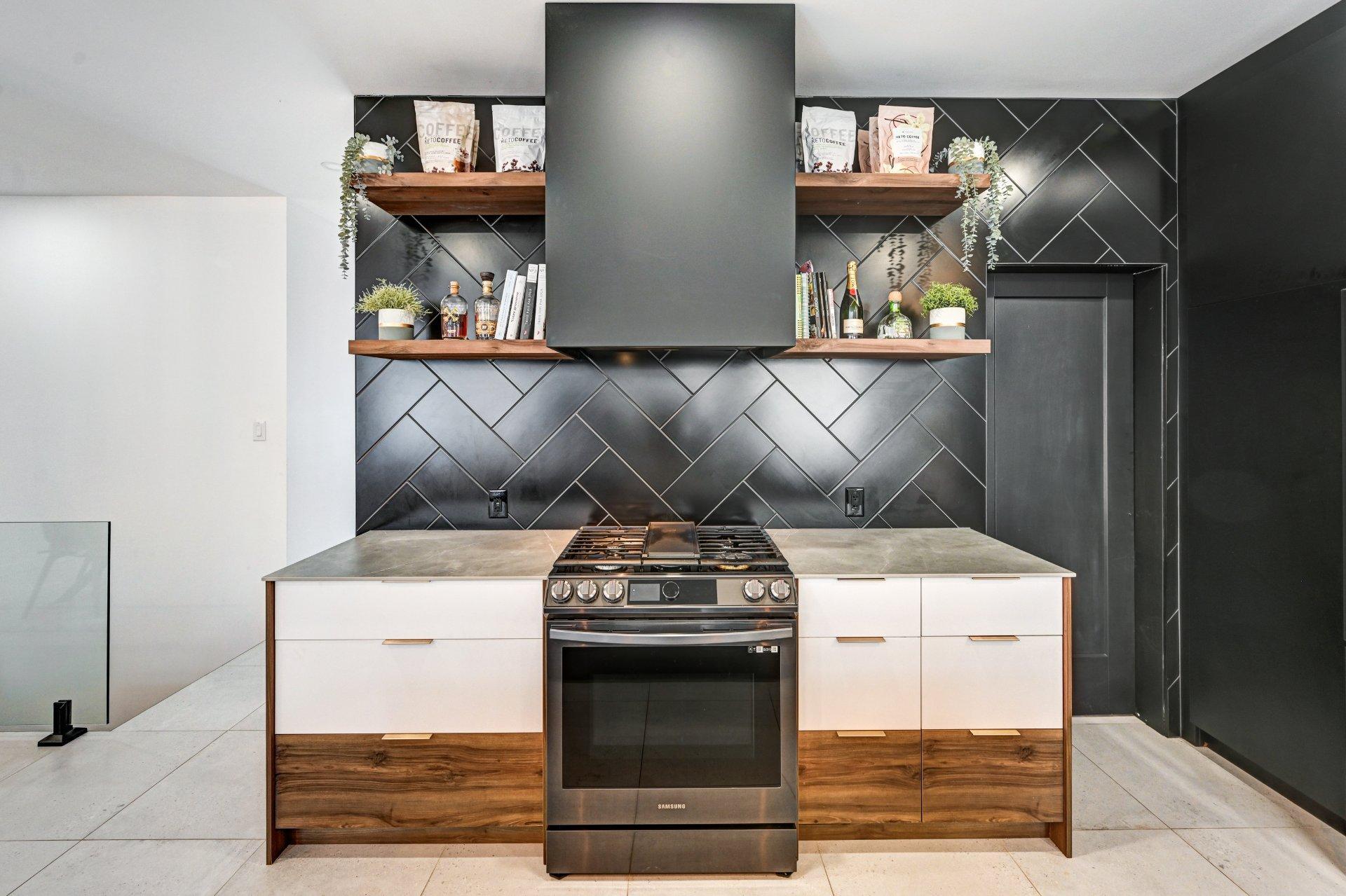 









274


51e Rue O.

,
Venise-en-Québec,




QC
J0J2K0

