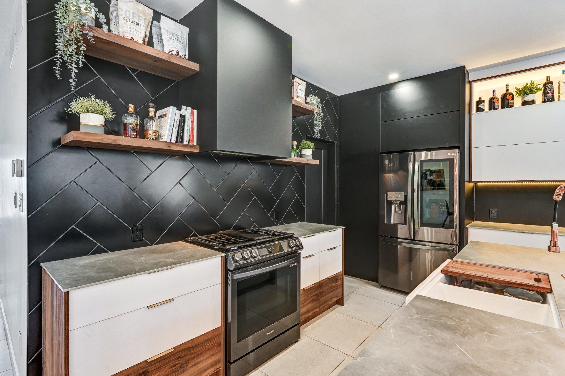 









274


51e Rue O.

,
Venise-en-Québec,




QC
J0J2K0


