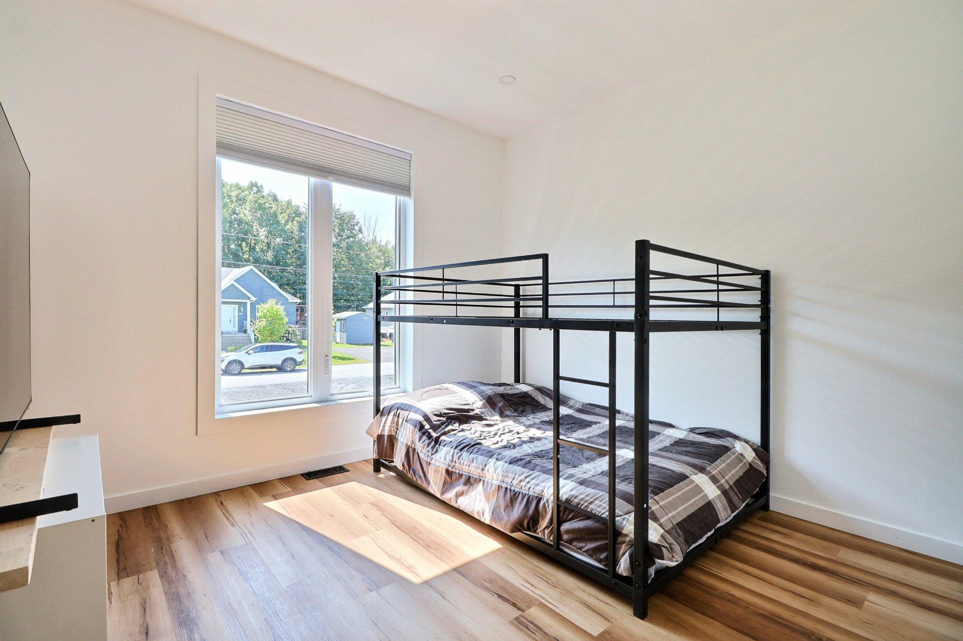 









274


51e Rue O.

,
Venise-en-Québec,




QC
J0J2K0

