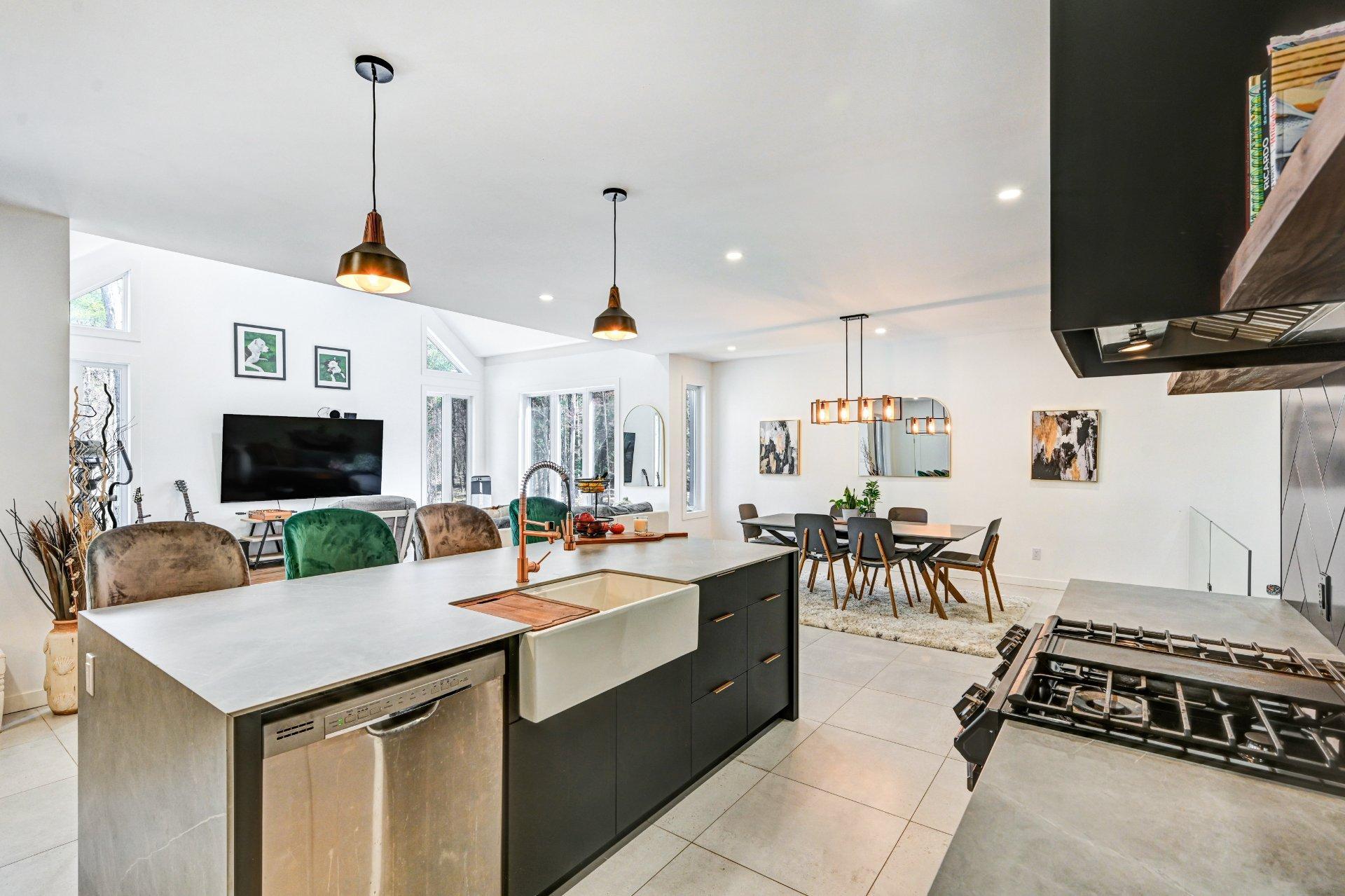 









274


51e Rue O.

,
Venise-en-Québec,




QC
J0J2K0

