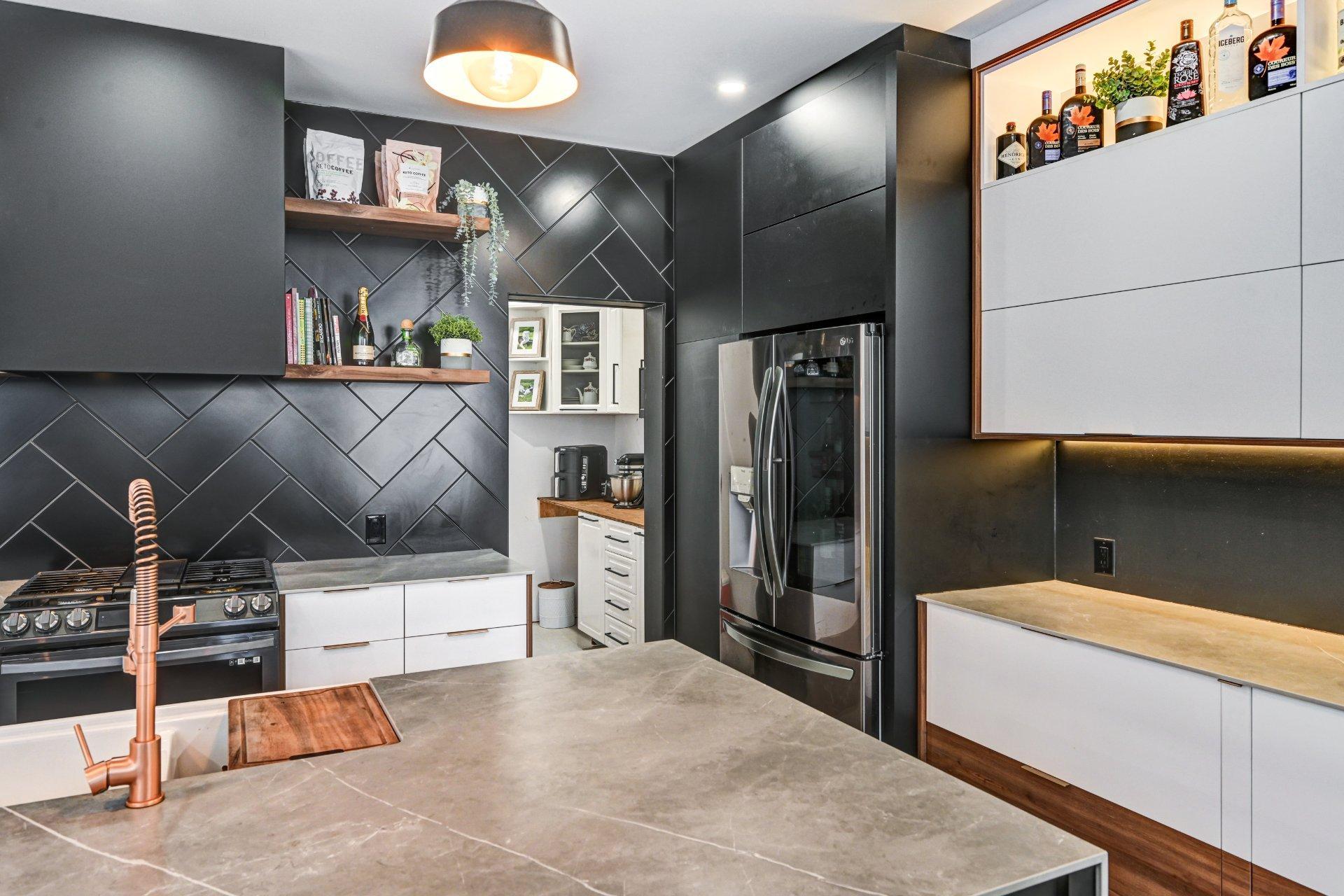 









274


51e Rue O.

,
Venise-en-Québec,




QC
J0J2K0

