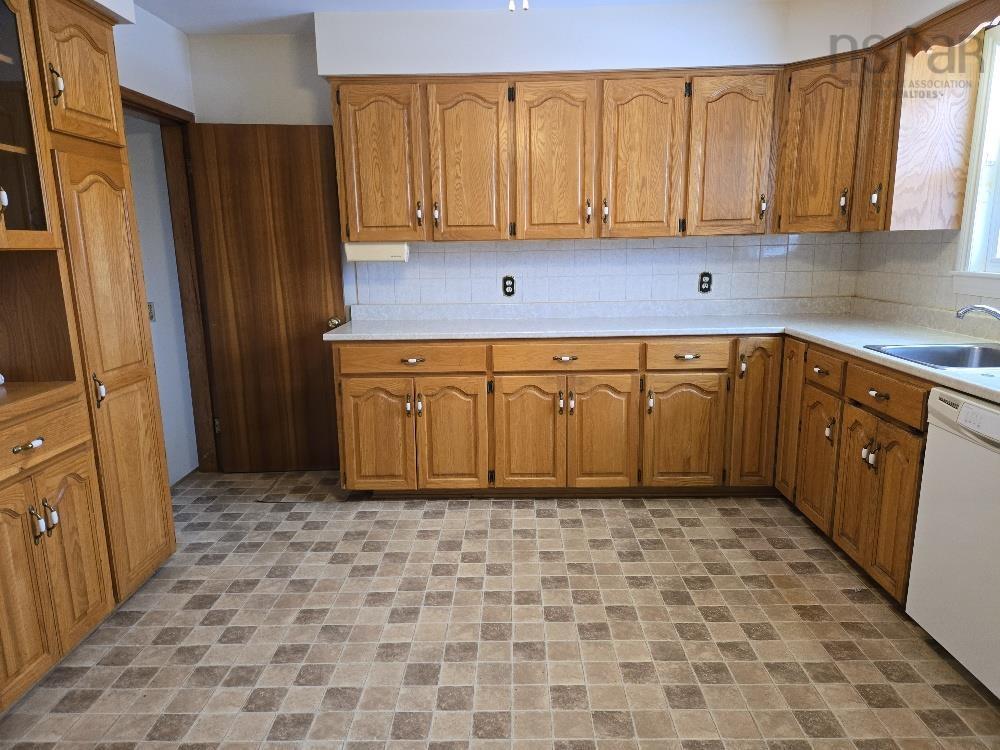 












9 Allison Avenue

,
Bible Hill,




NS
B2N 4L4

