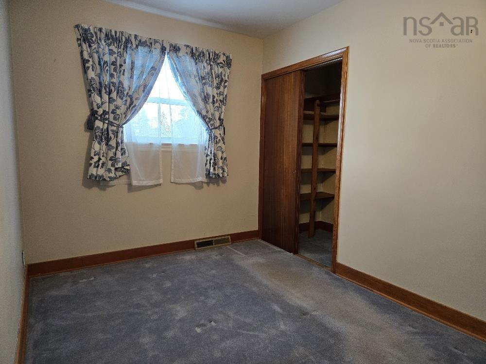 












9 Allison Avenue

,
Bible Hill,




NS
B2N 4L4

