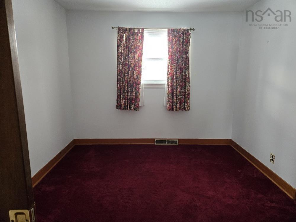 












9 Allison Avenue

,
Bible Hill,




NS
B2N 4L4

