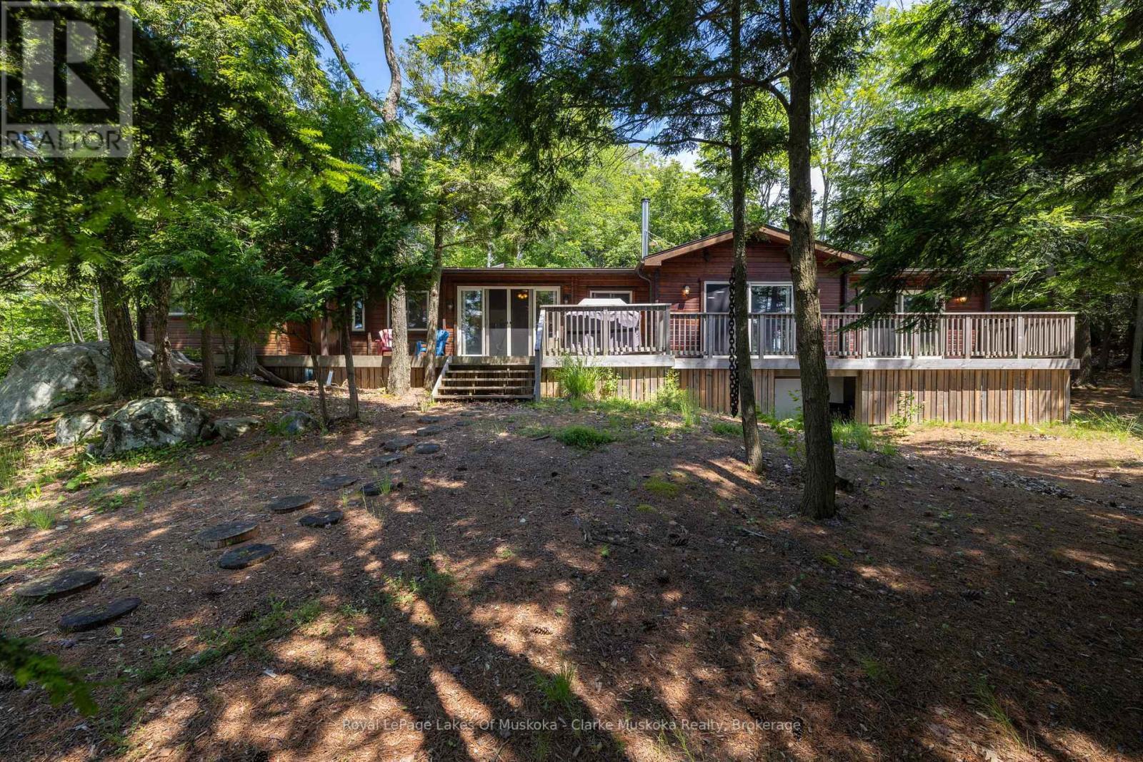 












215 CRANE LAKE WATER

,
The Archipelago (Archipelago South),




Ontario
P2A0B7

