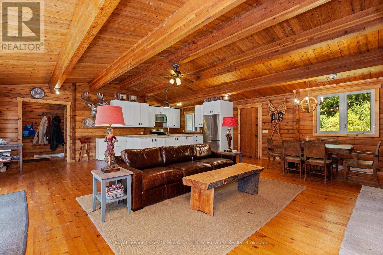 












215 CRANE LAKE WATER

,
The Archipelago (Archipelago South),




Ontario
P2A0B7


