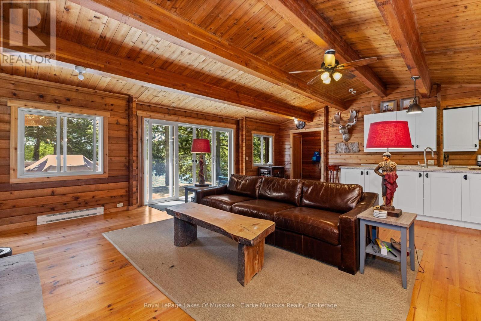 












215 CRANE LAKE WATER

,
The Archipelago (Archipelago South),




Ontario
P2A0B7

