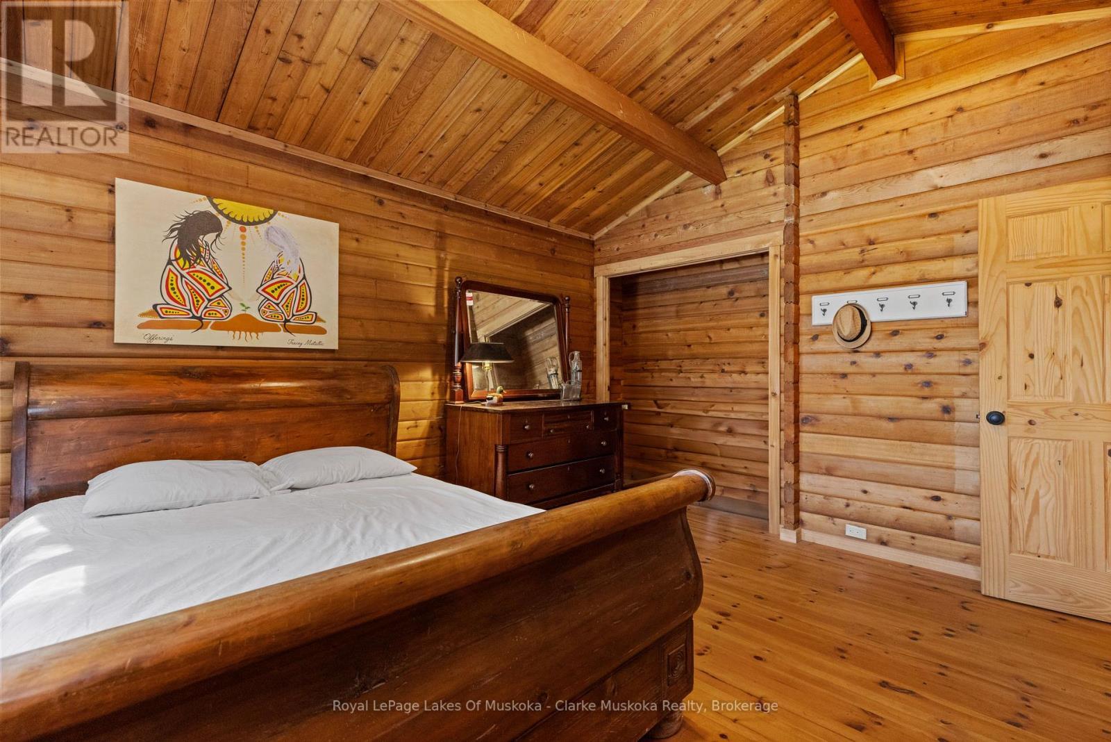 












215 CRANE LAKE WATER

,
The Archipelago (Archipelago South),




Ontario
P2A0B7

