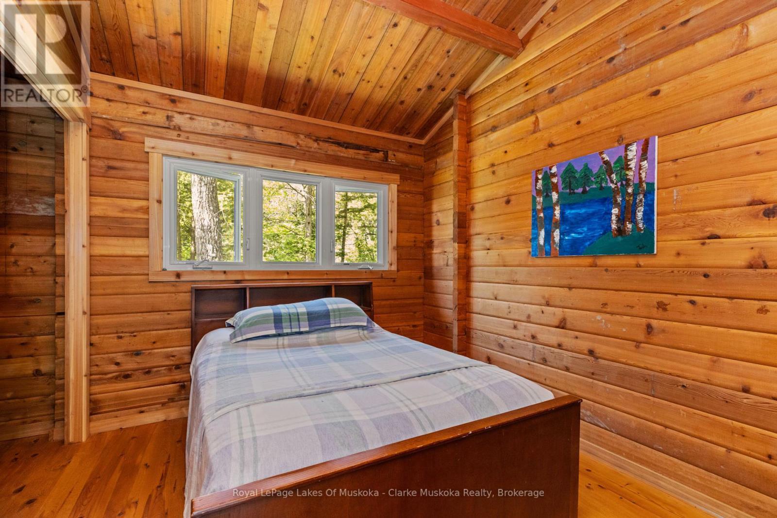 












215 CRANE LAKE WATER

,
The Archipelago (Archipelago South),




Ontario
P2A0B7

