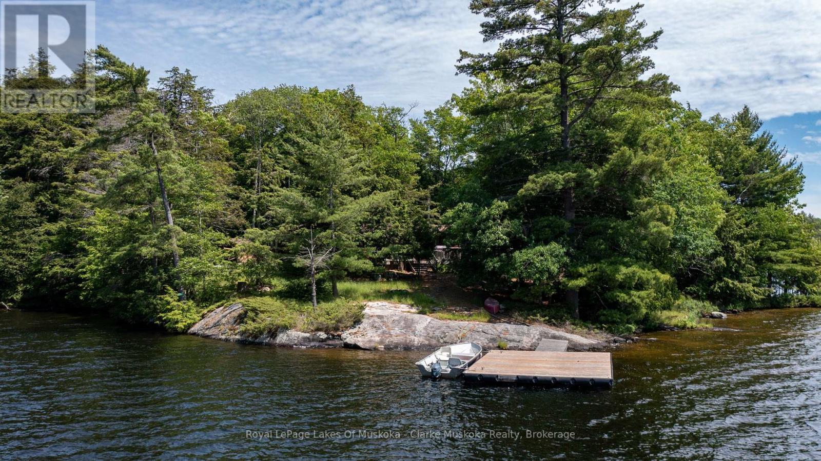 












215 CRANE LAKE WATER

,
The Archipelago (Archipelago South),




Ontario
P2A0B7

