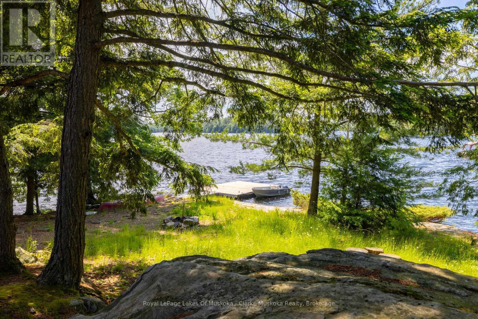 












215 CRANE LAKE WATER

,
The Archipelago (Archipelago South),




Ontario
P2A0B7

