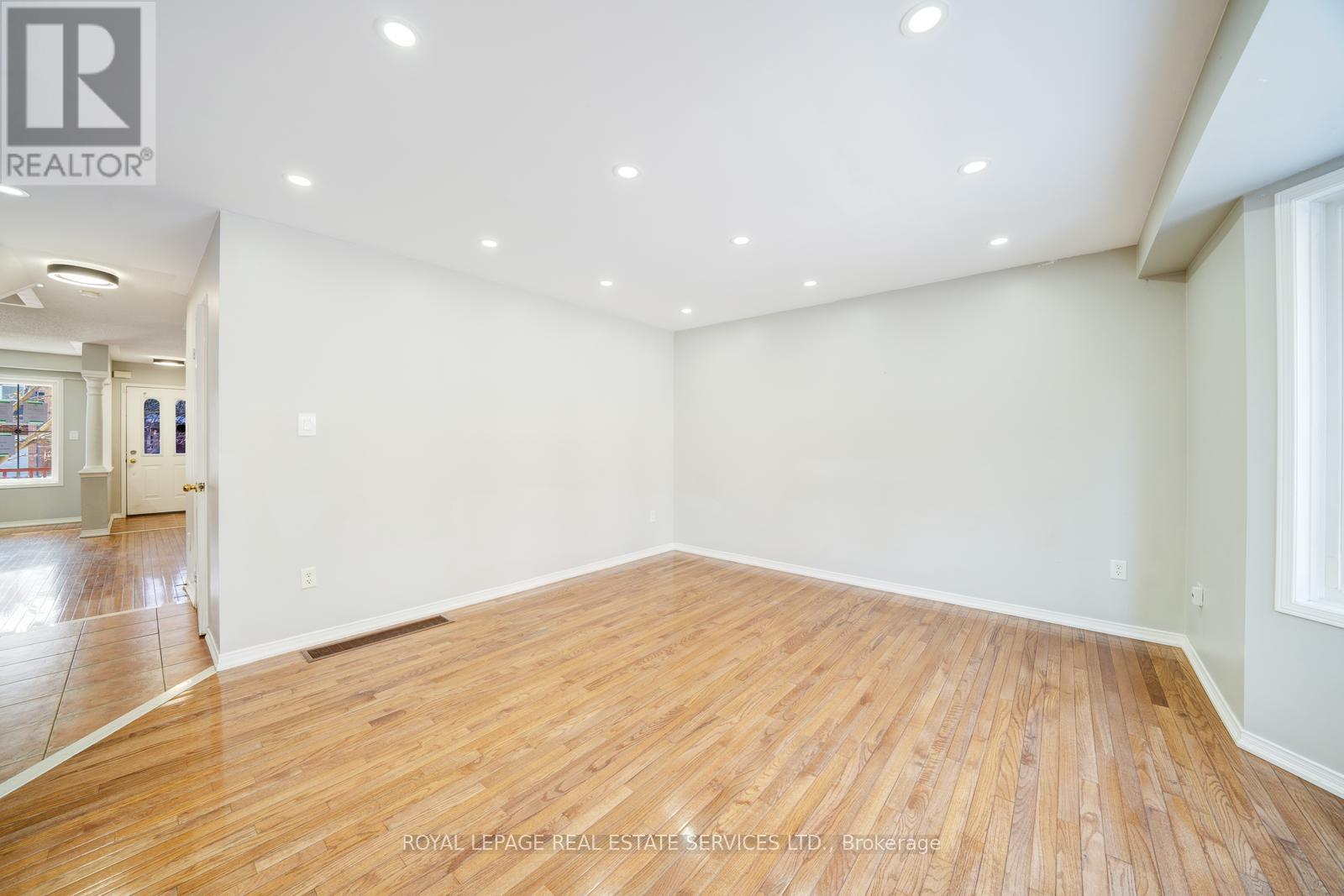 












1875 SECRETARIAT PLACE

,
Oshawa,




Ontario
L1L1C8

