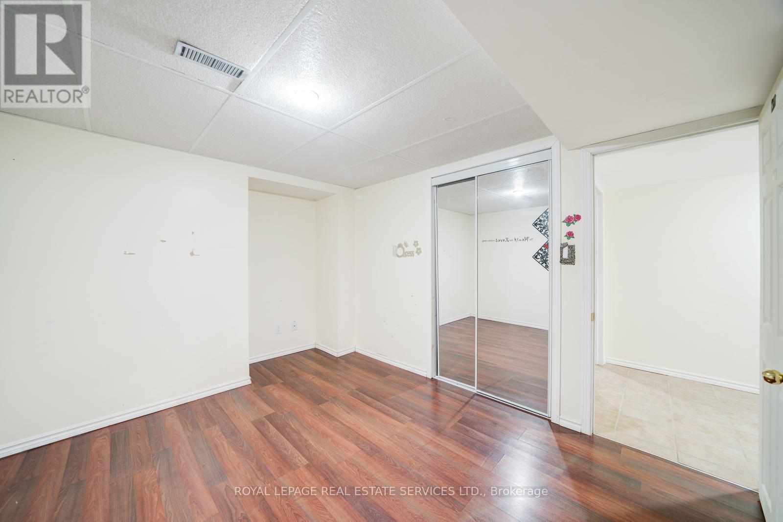 












1875 SECRETARIAT PLACE

,
Oshawa,




Ontario
L1L1C8

