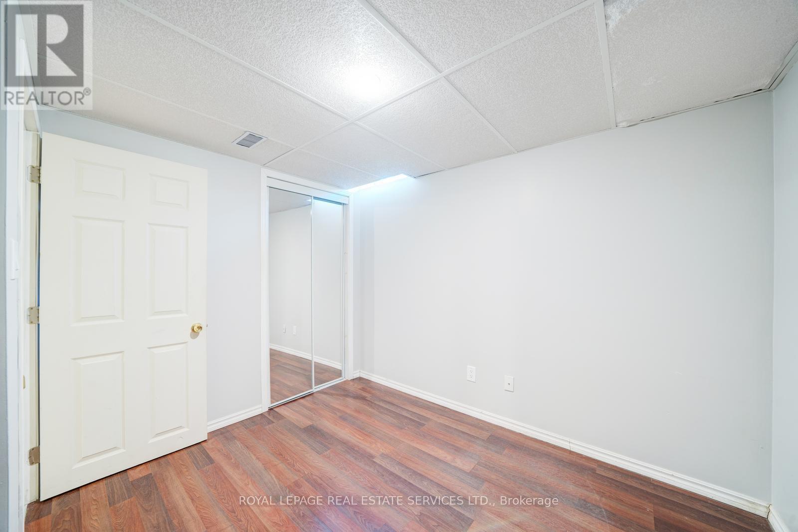 












1875 SECRETARIAT PLACE

,
Oshawa,




Ontario
L1L1C8

