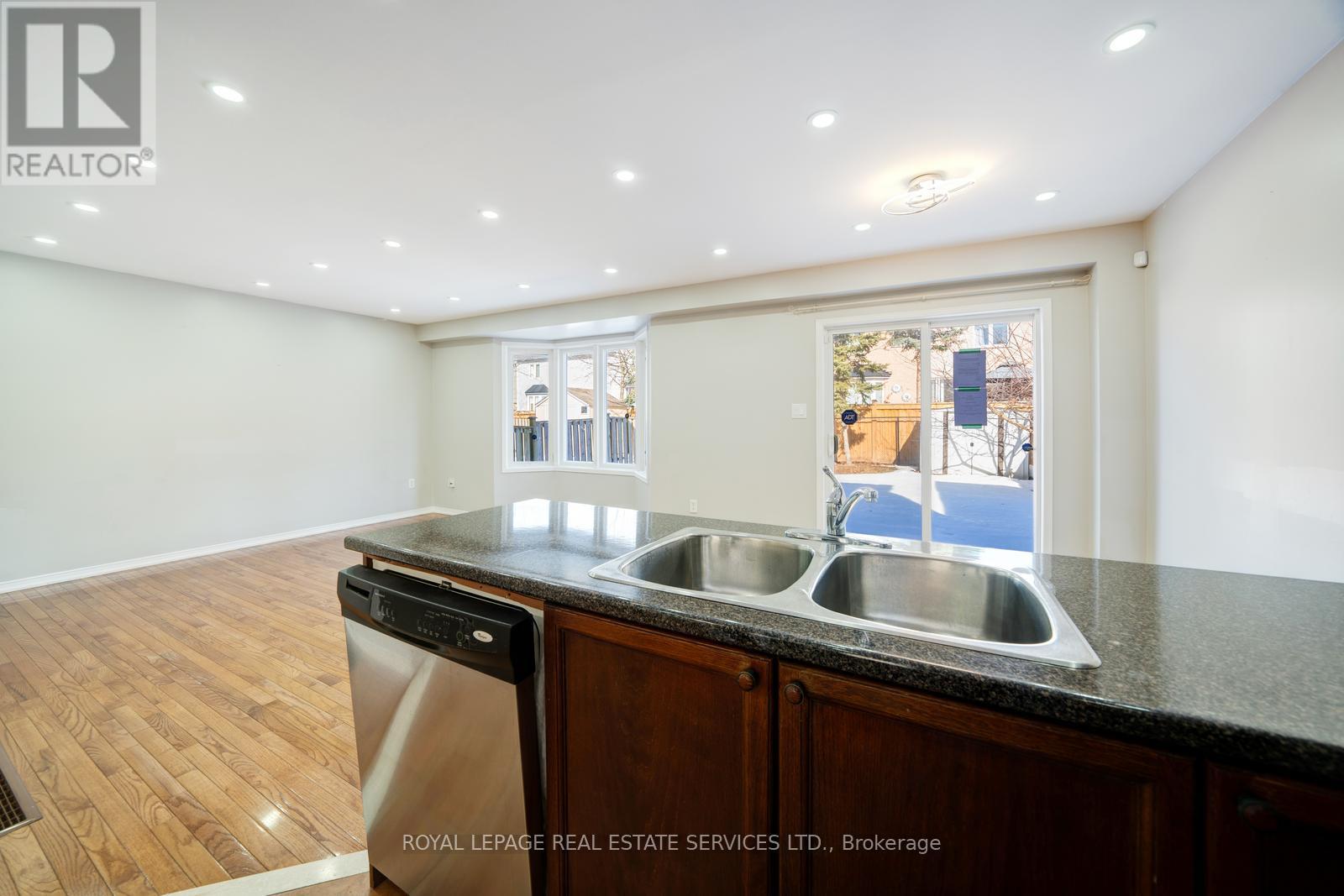 












1875 SECRETARIAT PLACE

,
Oshawa,




Ontario
L1L1C8

