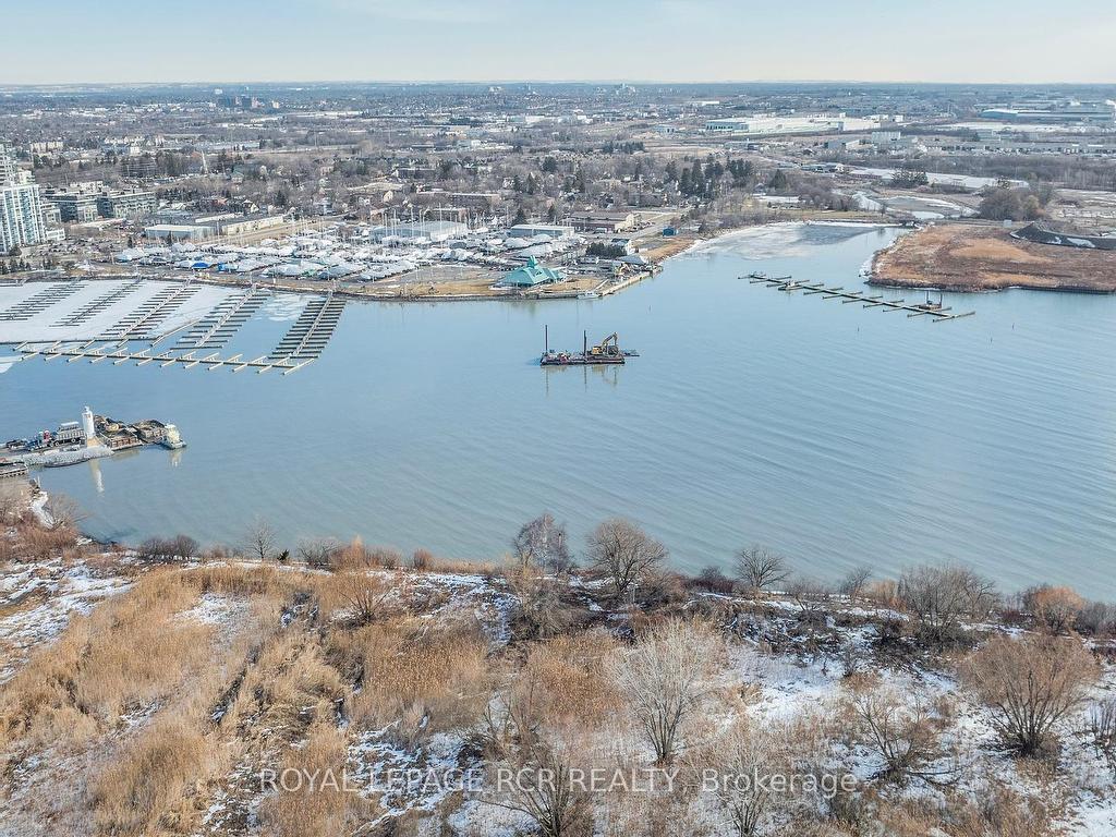 









670


Gordon

Street, 408,
Whitby,




ON
L1N 0K9


