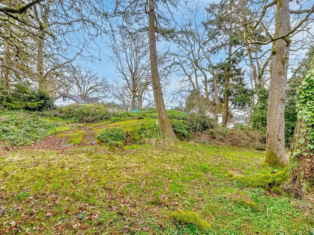 









Lot N


Burnside

Rd West,
Saanich,







BC
V8Z 1N4

