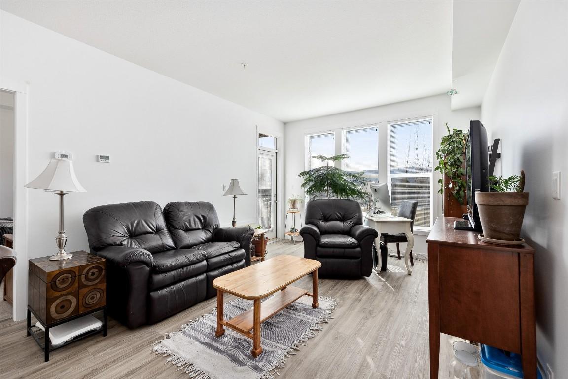 









1775


Chapman

Place, 323,
Kelowna,




BC
V1Y 5Z9

