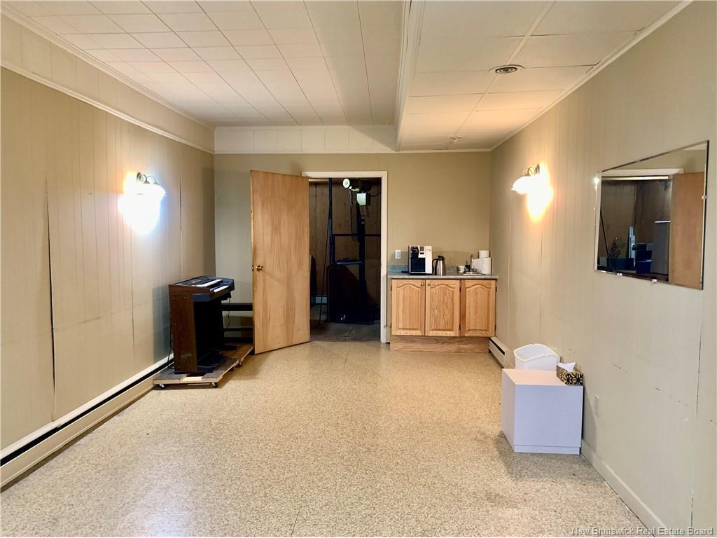 









421


Victoria

,
Dalhousie,




NB
E8C 2V2

