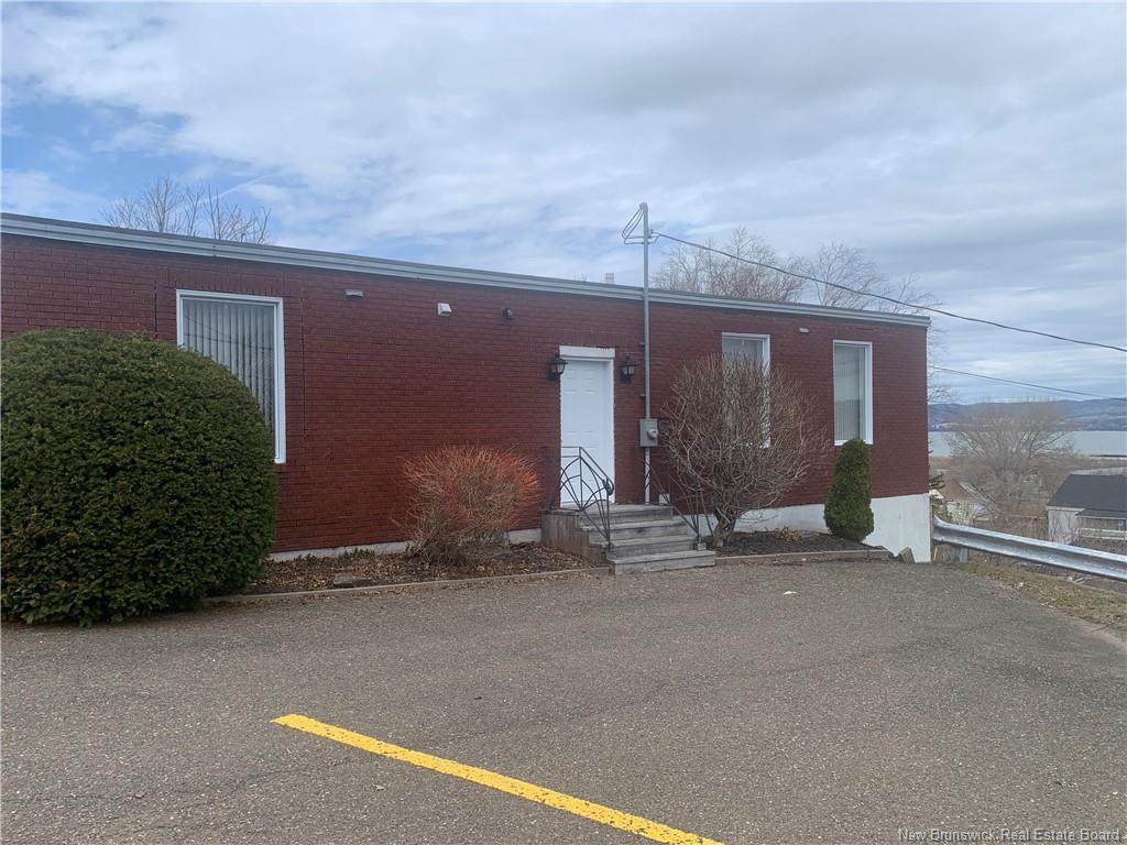 









421


Victoria

,
Dalhousie,




NB
E8C 2V2

