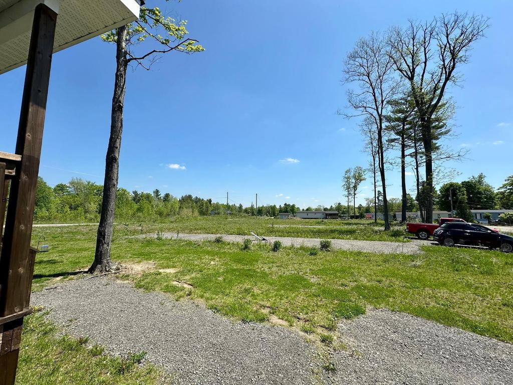 









17


Rue Santerre

,
Saint-André-d'Argenteuil,




QC
J0V1X0

