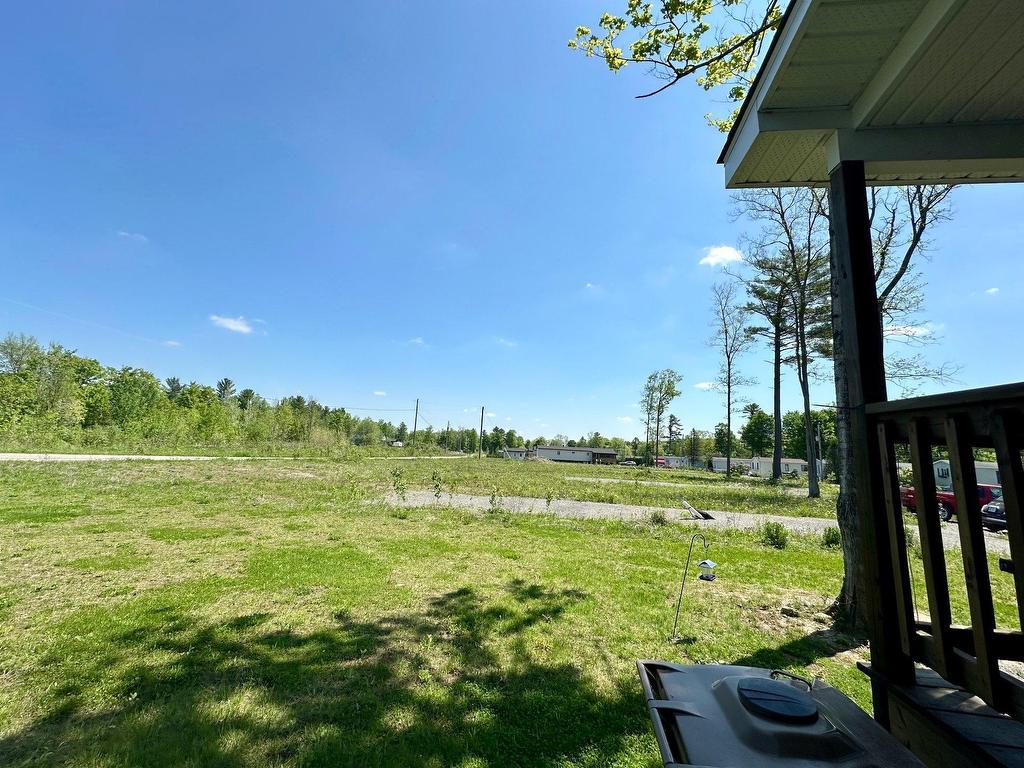 









17


Rue Santerre

,
Saint-André-d'Argenteuil,




QC
J0V1X0

