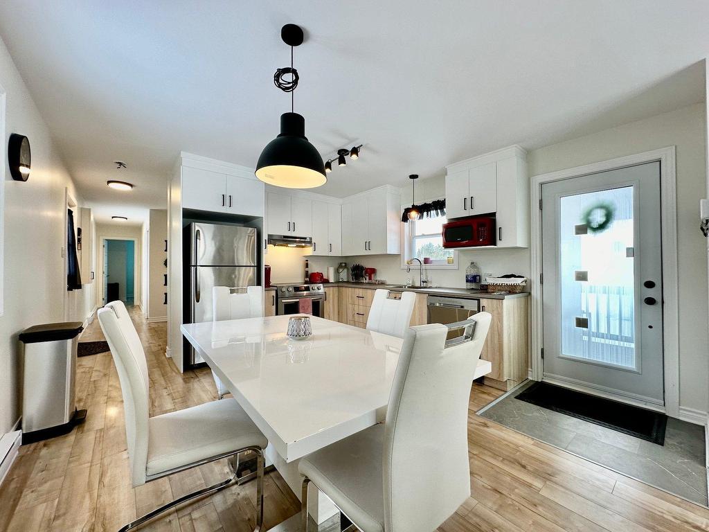 









17


Rue Santerre

,
Saint-André-d'Argenteuil,




QC
J0V1X0


