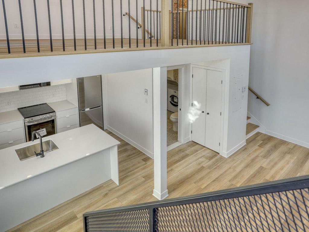 









383


Rue St-Zotique E.

, 1,
Montréal (Rosemont/La Petite-Patrie),




QC
H2S1C8

